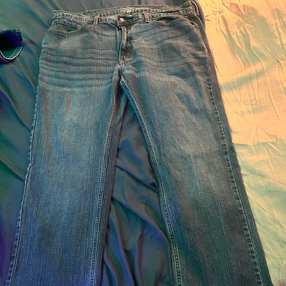 Levi gold relaxed fit 40X32 rarely worn